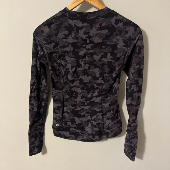 Lululemon Close to Crossing Long Sleeve Rulu Heritage Camo - Black - Size 4 - Picture 8 of 12